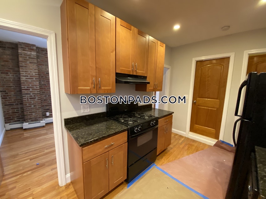 BOSTON - NORTH END - 4 Beds, 2 Baths - Image 6