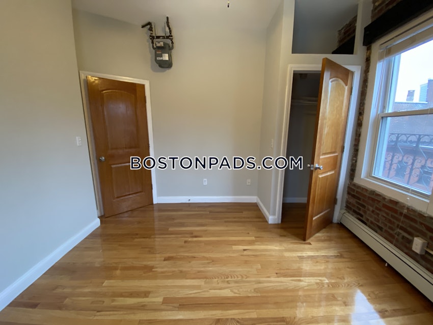 BOSTON - NORTH END - 4 Beds, 2 Baths - Image 24