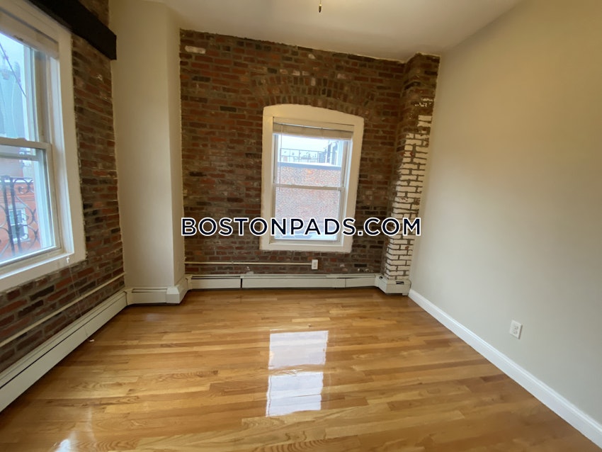 BOSTON - NORTH END - 4 Beds, 2 Baths - Image 23