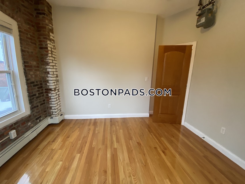 BOSTON - NORTH END - 4 Beds, 2 Baths - Image 22
