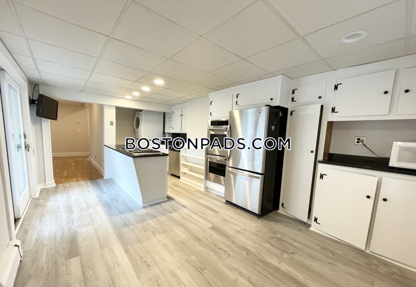 BOSTON - SOUTH BOSTON - EAST SIDE - 5 Beds, 2 Baths - Image 15