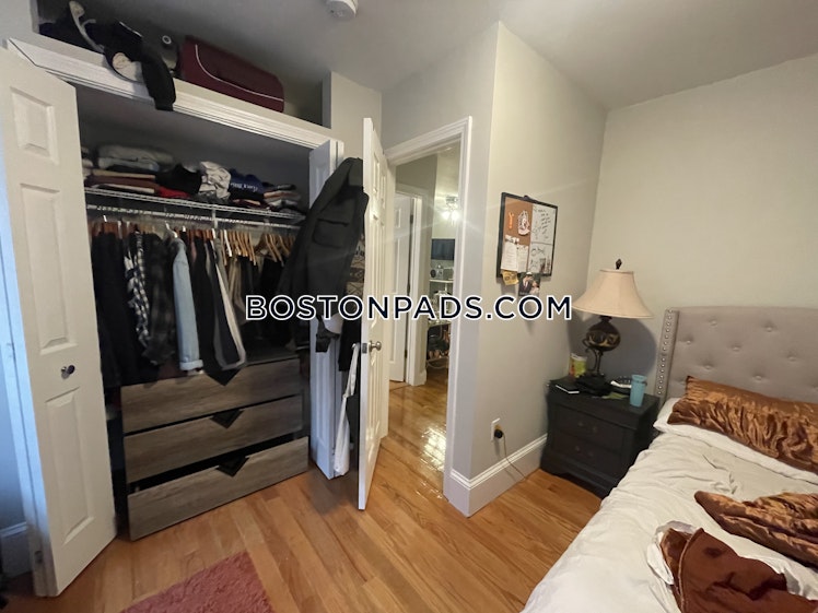 Endicott St., Boston