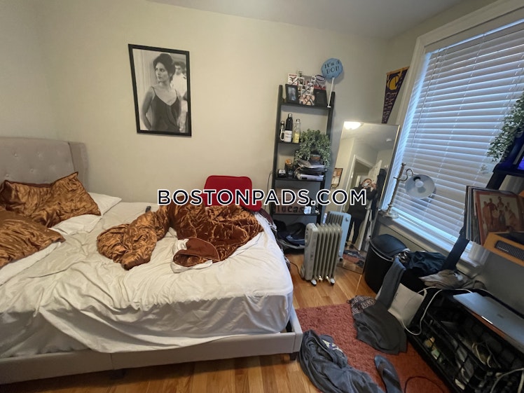 Endicott St., Boston