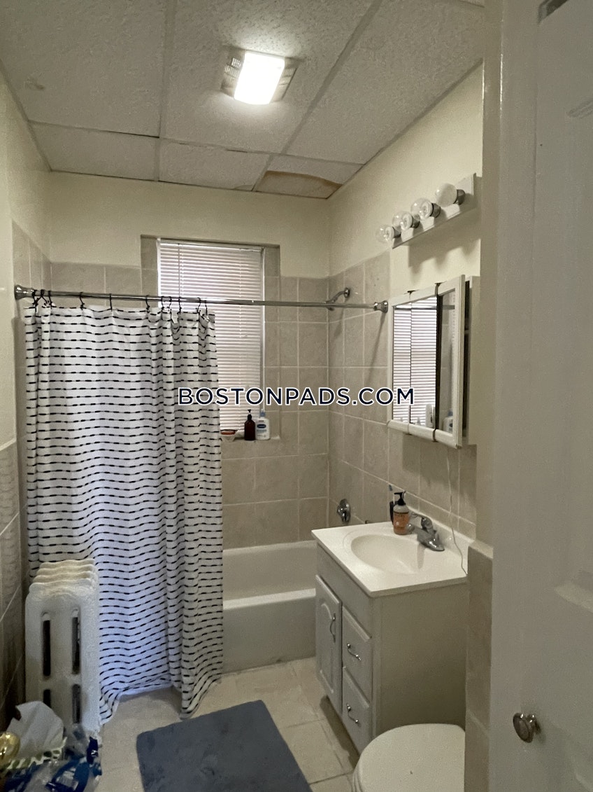 Boston - $4,400+ /month