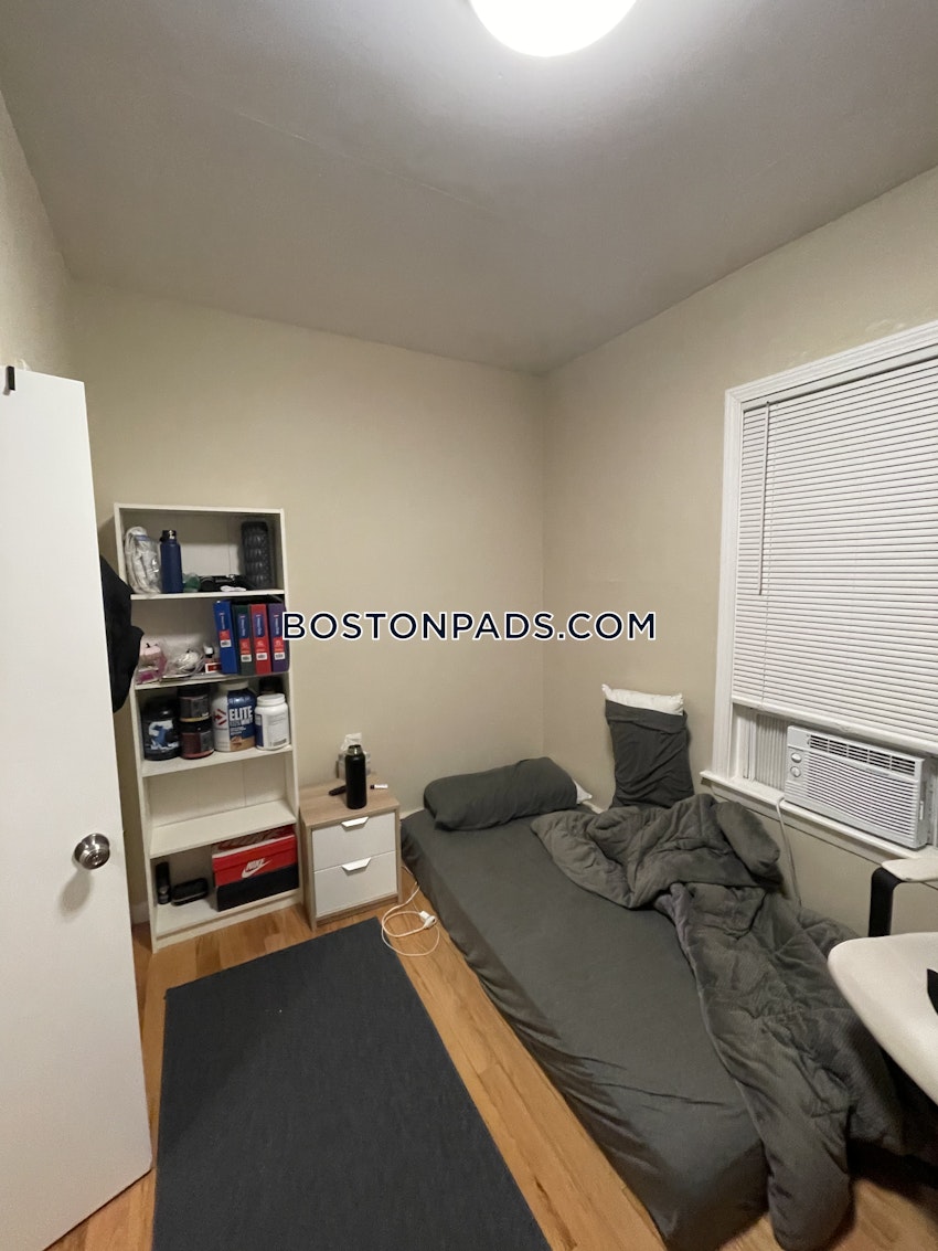 BOSTON - MISSION HILL - 4 Beds, 1 Bath - Image 13