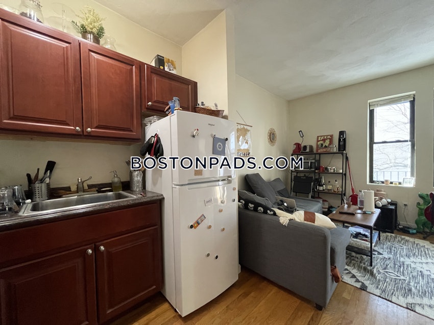 BOSTON - MISSION HILL - 1 Bed, 1 Bath - Image 2