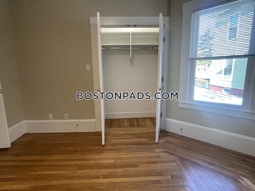 CAMBRIDGE - HARVARD SQUARE - 4 Beds, 2 Baths - Image 28