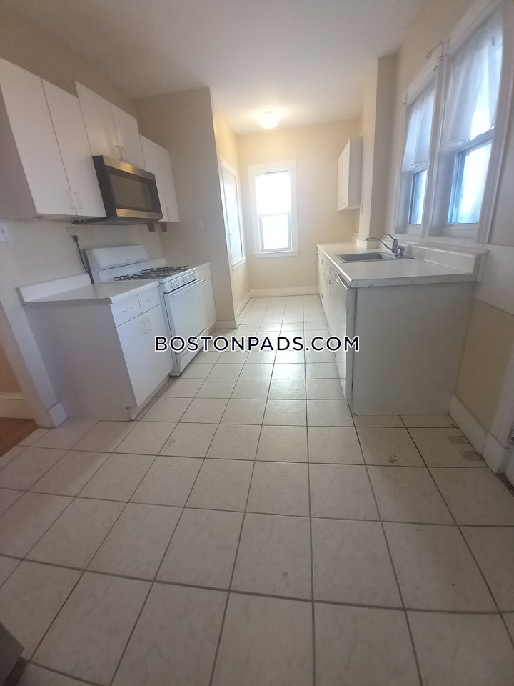 brookline-4-beds-2-baths-brookline-village-3800-8010978 