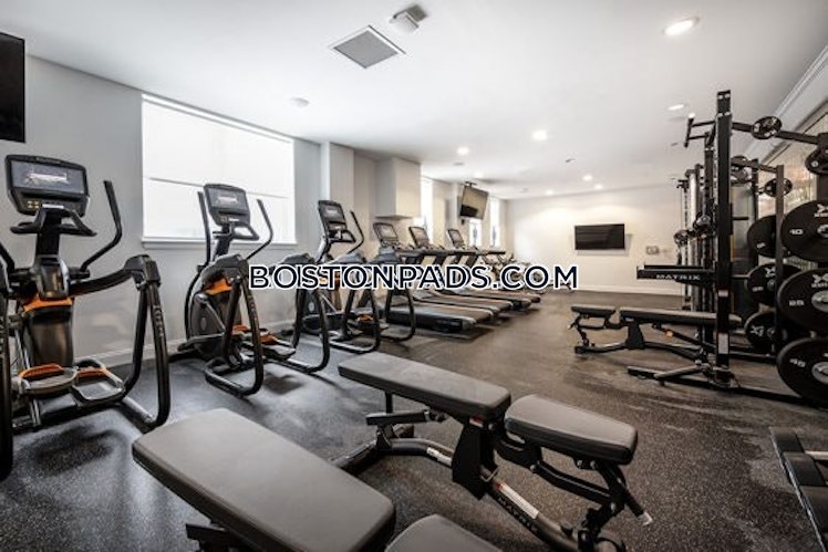 Commonwealth Ave., Boston