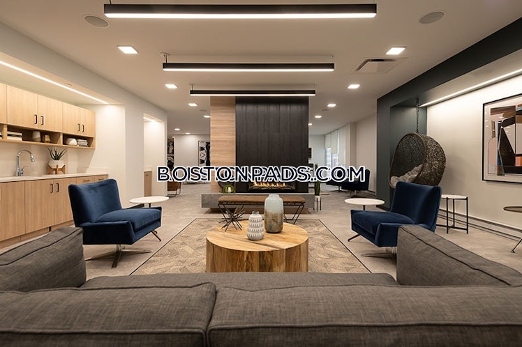 Commonwealth Ave., Boston