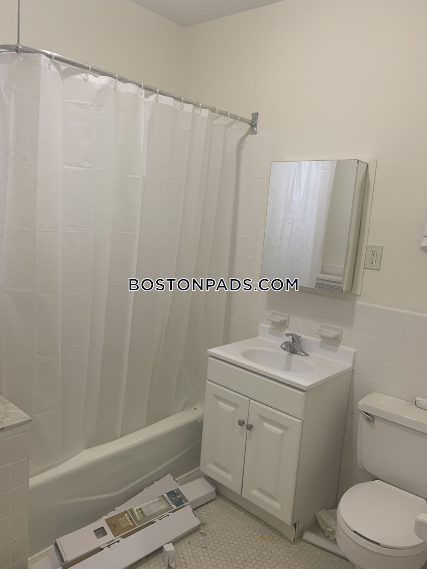 BROOKLINE- COOLIDGE CORNER - 2 Beds, 1 Bath - Image 17