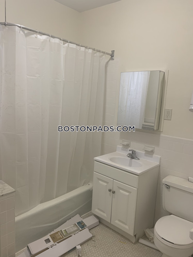 Saint Paul St., Brookline