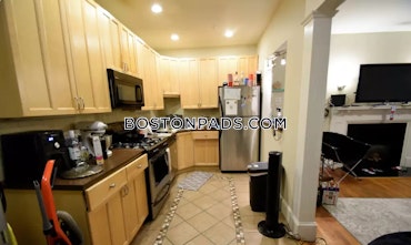 Boston - 4 Beds, 1 Baths