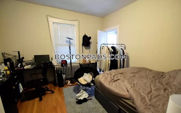 Boston - 4 Beds, 1 Baths