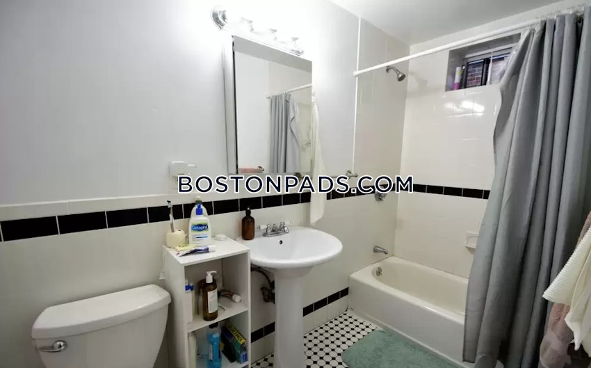 BOSTON - ALLSTON - 4 Beds, 1 Bath - Image 9