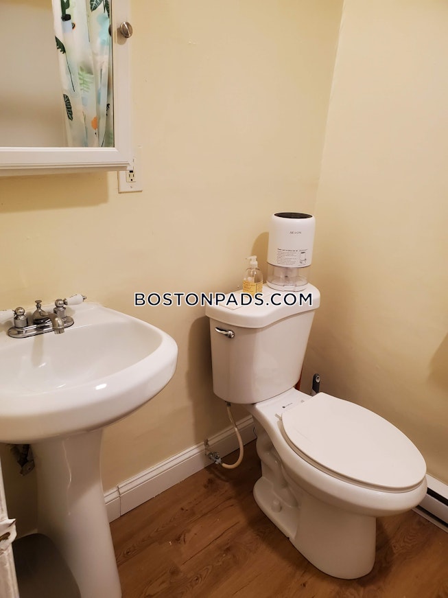 Boston - $3,145+ /mo