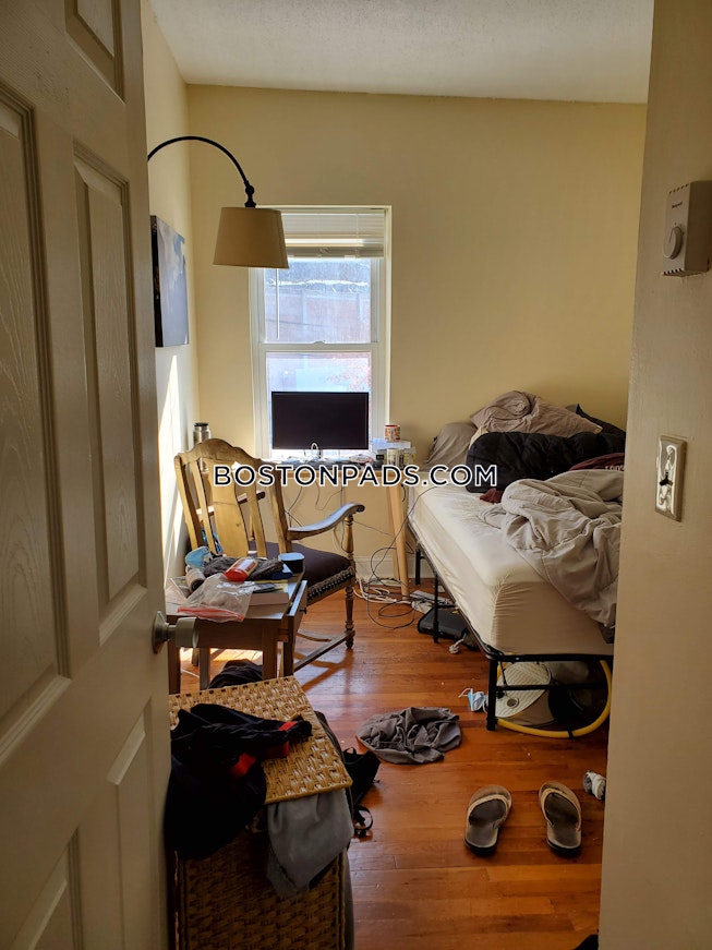 Boston - $3,145+ /mo