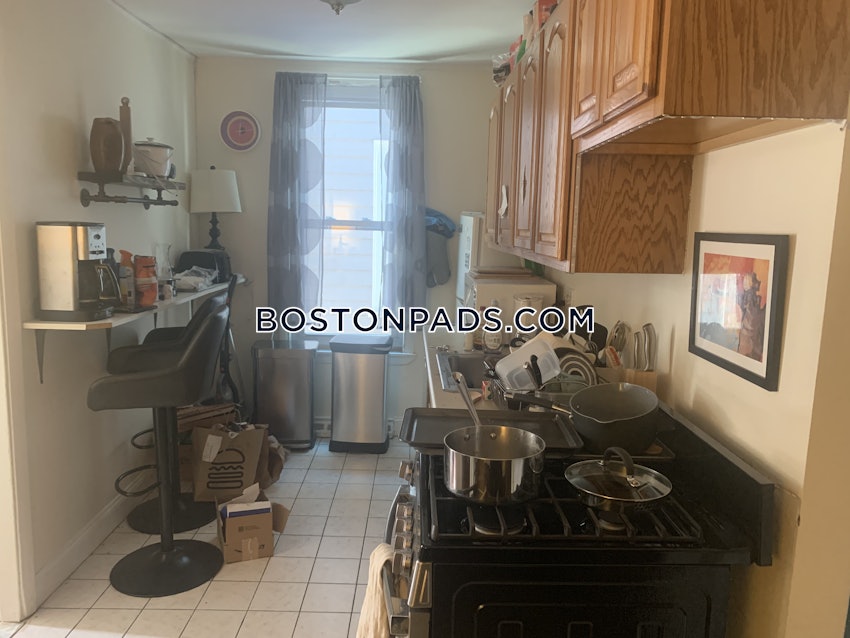 BROOKLINE- BOSTON UNIVERSITY - 2 Beds, 1 Bath - Image 4