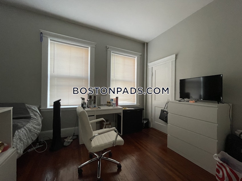 Boston - $3,575+ /month