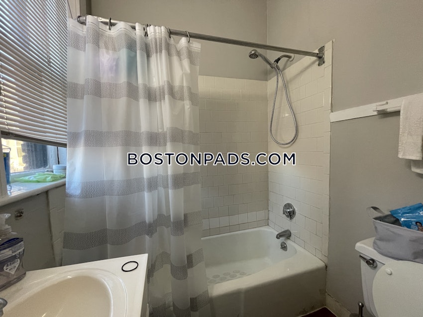 BOSTON - FENWAY/KENMORE - 2 Beds, 1 Bath - Image 11