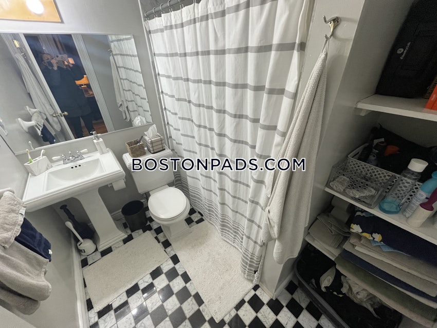 BOSTON - BACK BAY - 1 Bed, 1 Bath - Image 35