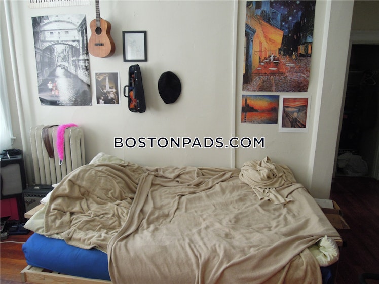 Hemenway St., Boston