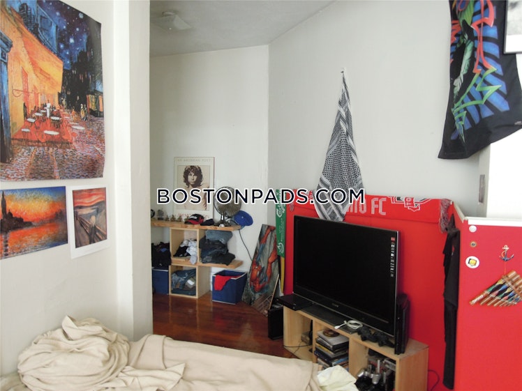 Hemenway St., Boston