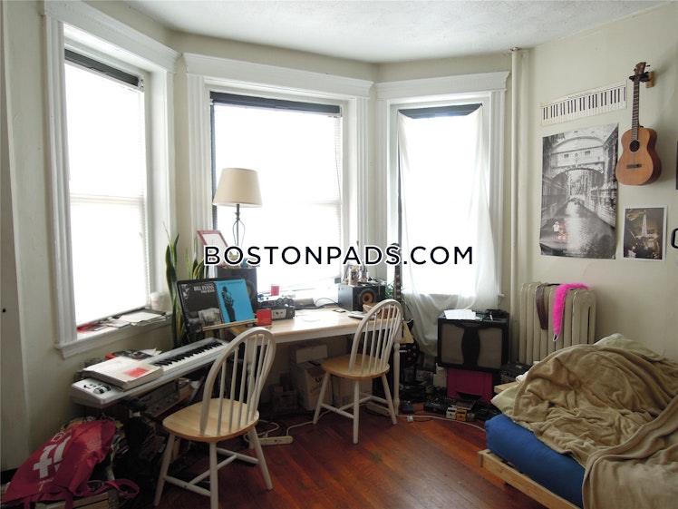 Hemenway St., Boston