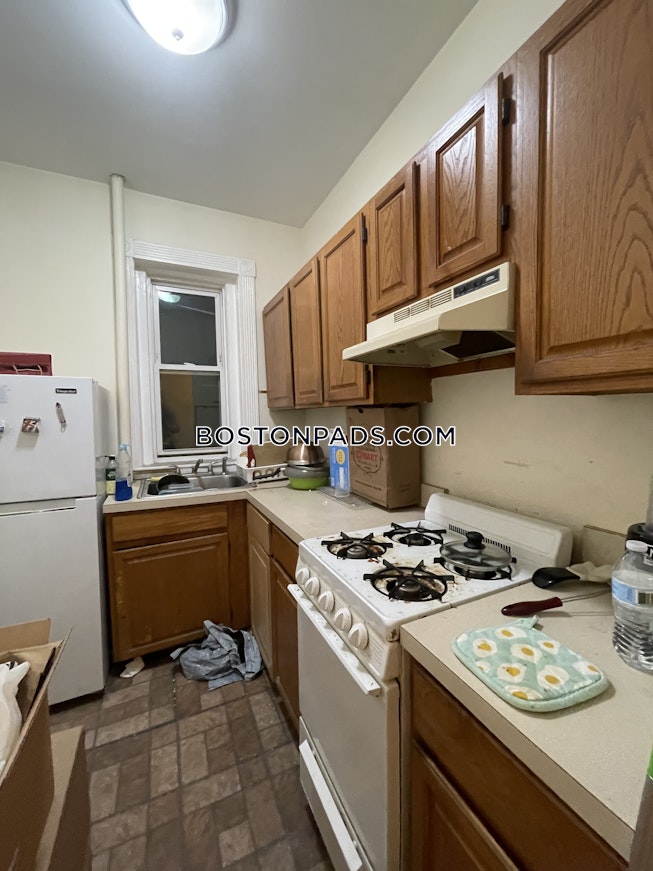 Boston - $2,950+ /mo
