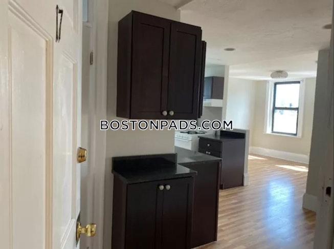 Boston - $5,500+ /mo