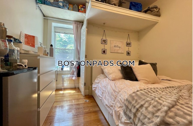 Boston - $6,800+ /mo