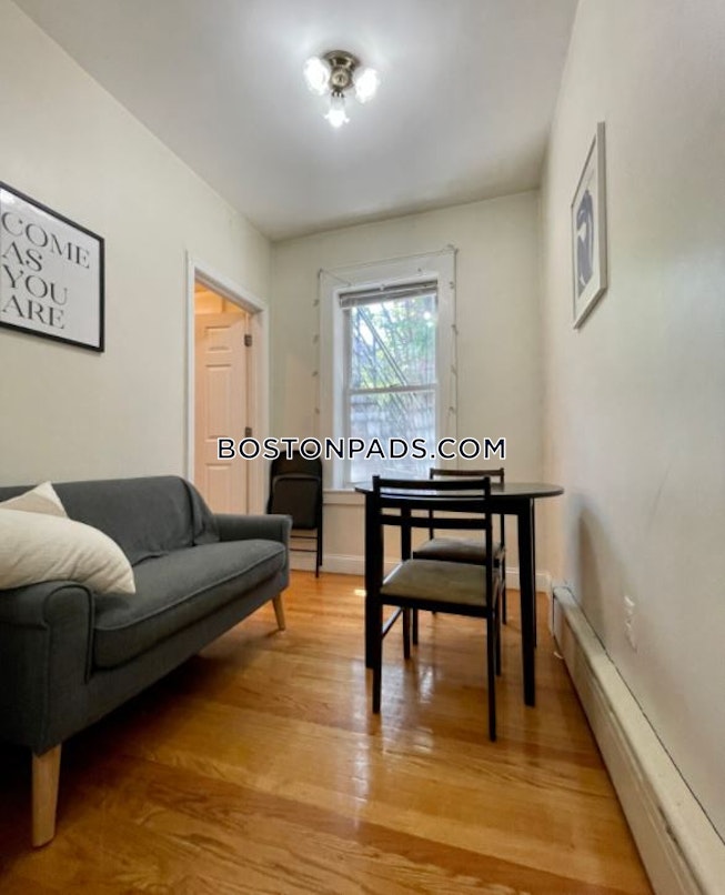 Boston - $6,800+ /mo