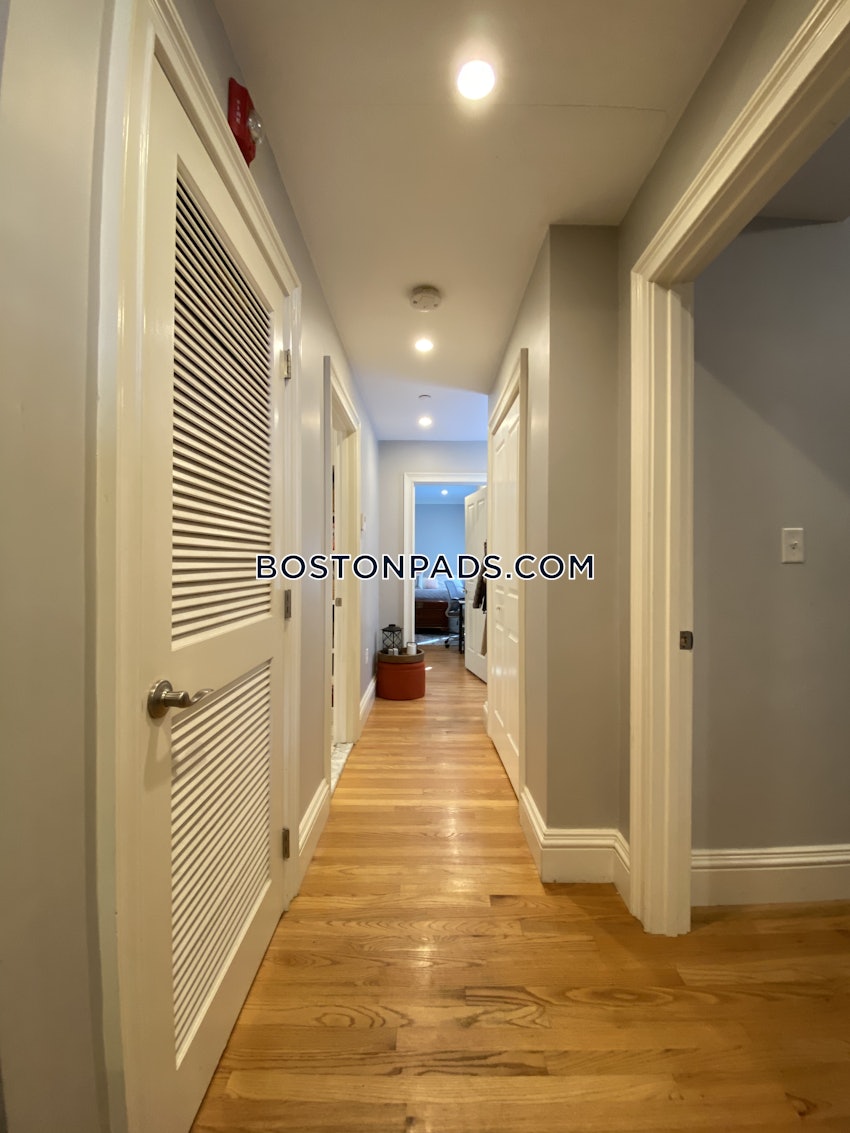 BOSTON - CHARLESTOWN - 2 Beds, 2 Baths - Image 7