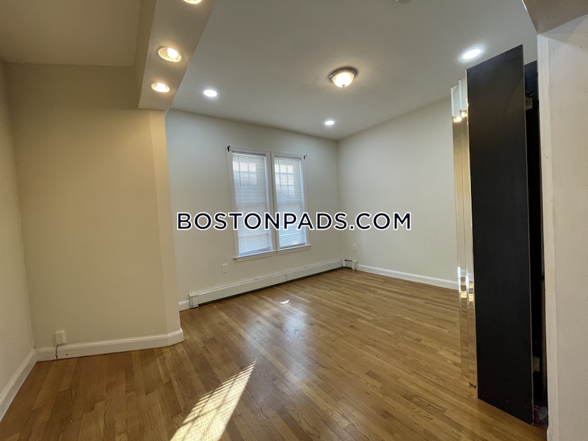 BOSTON - DORCHESTER - BOWDOIN STREET AREA - 4 Beds, 2 Baths - Image 10