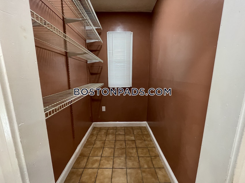 BOSTON - DORCHESTER - BOWDOIN STREET AREA - 4 Beds, 2 Baths - Image 4