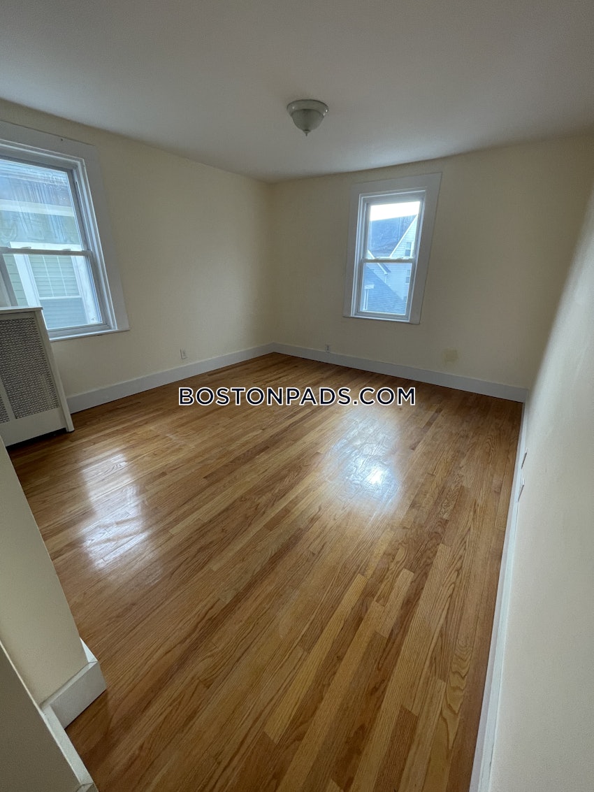 BOSTON - JAMAICA PLAIN - CENTER - 5 Beds, 2 Baths - Image 7