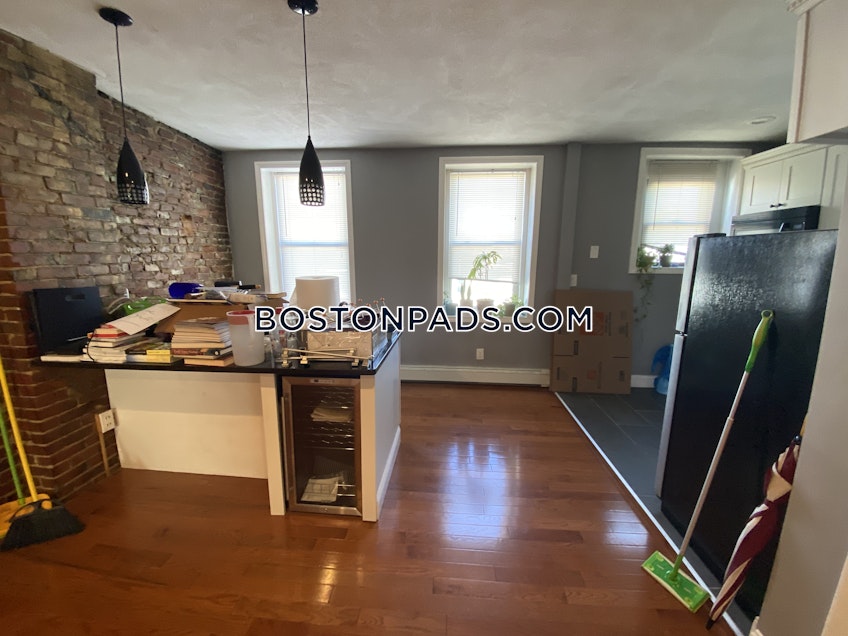 Boston - $2,950+ /month