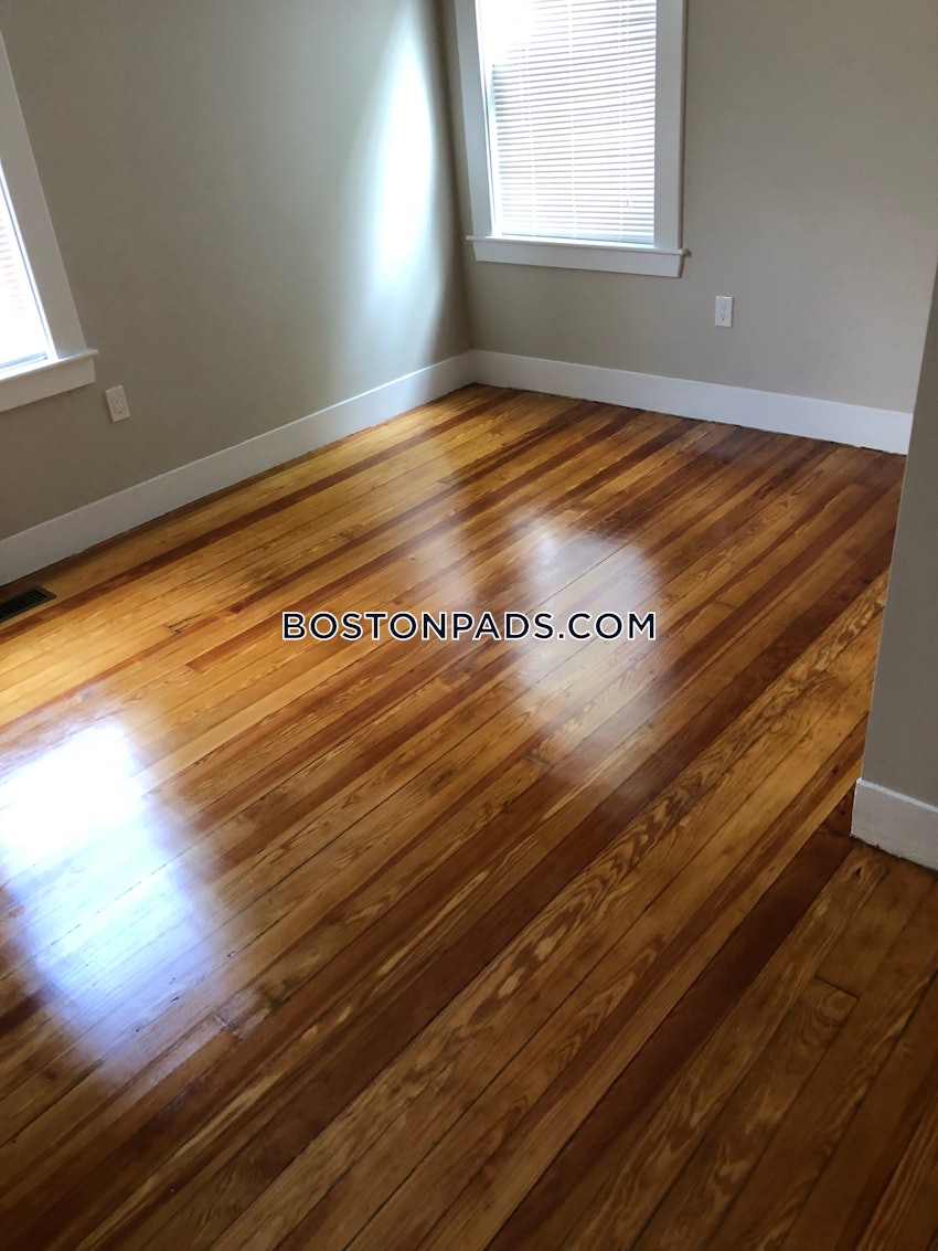 WALTHAM - 3 Beds, 1 Bath - Image 7