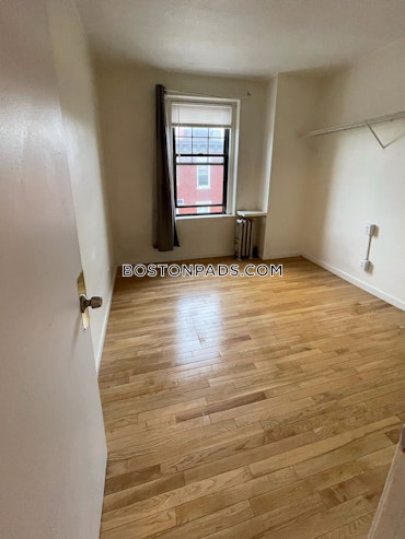 Boston - 3 Beds, 1 Baths