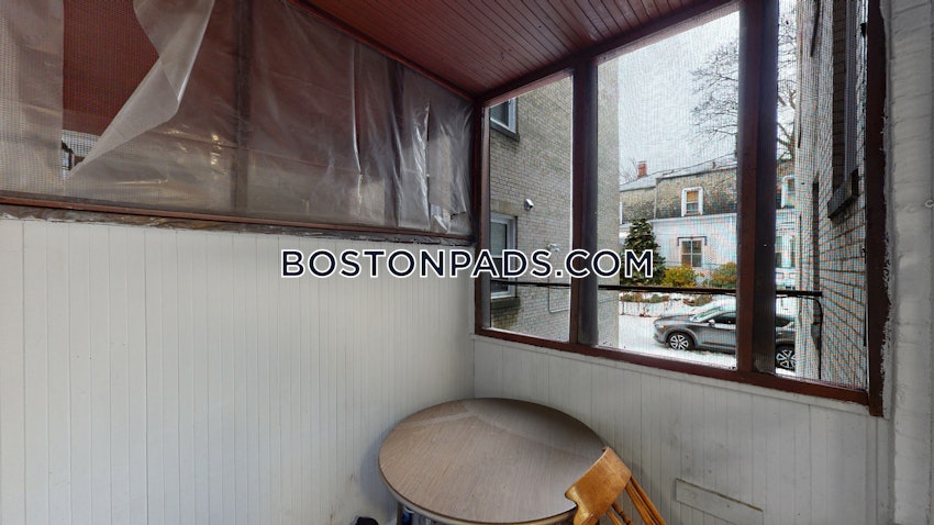 BROOKLINE- LONGWOOD AREA - 3 Beds, 1 Bath - Image 37