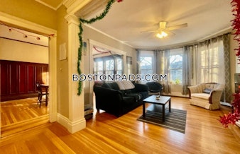 Euston St. Brookline