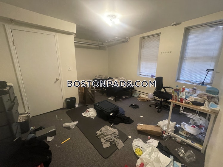 Hemenway St., Boston