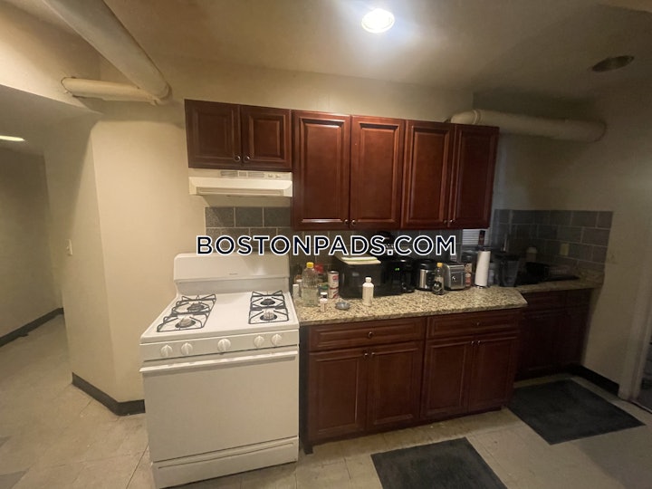 northeasternsymphony-apartment-for-rent-2-bedrooms-1-bath-boston-3800-8016633 