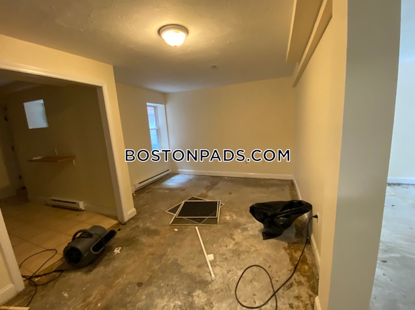 BOSTON - MISSION HILL - 1 Bed, 1 Bath - Image 2