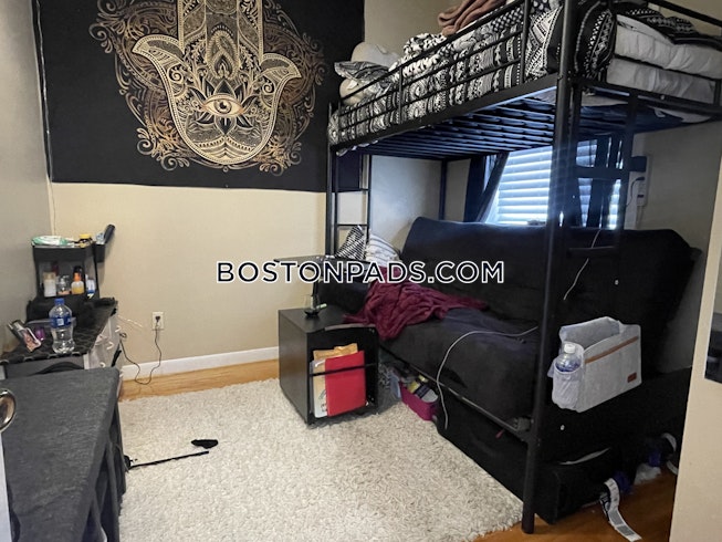 Boston - $2,995+ /mo