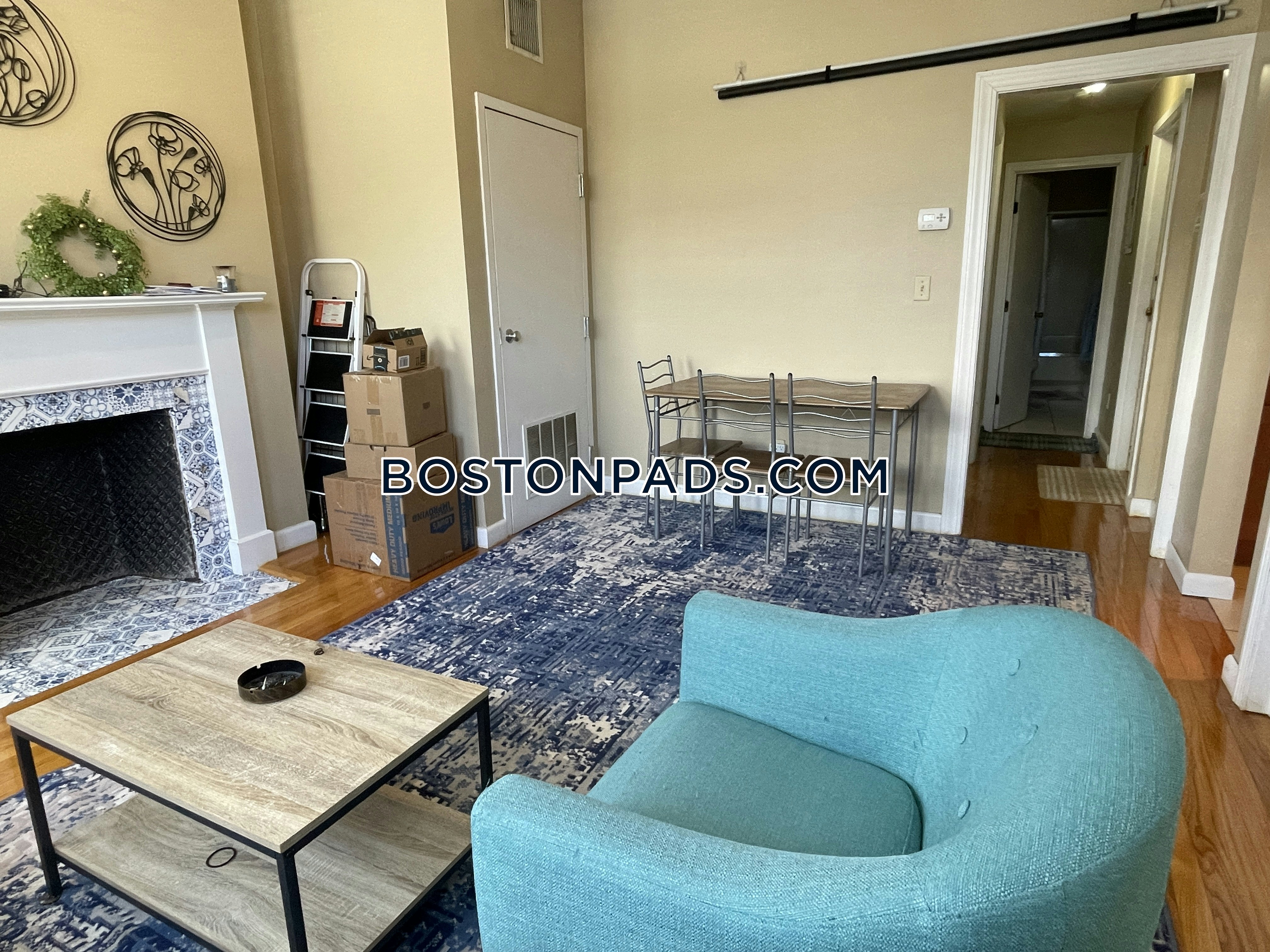 Boston - 2 Beds, 1 Baths