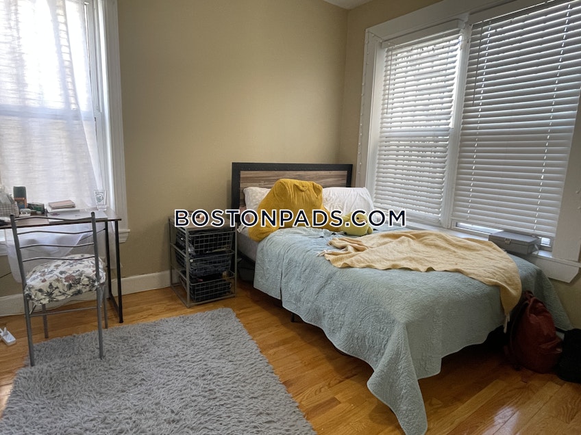 Boston - $2,995+ /month
