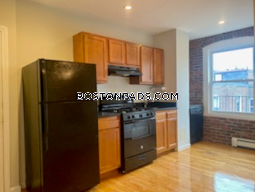 BOSTON - NORTH END - 3 Beds, 1 Bath - Image 1