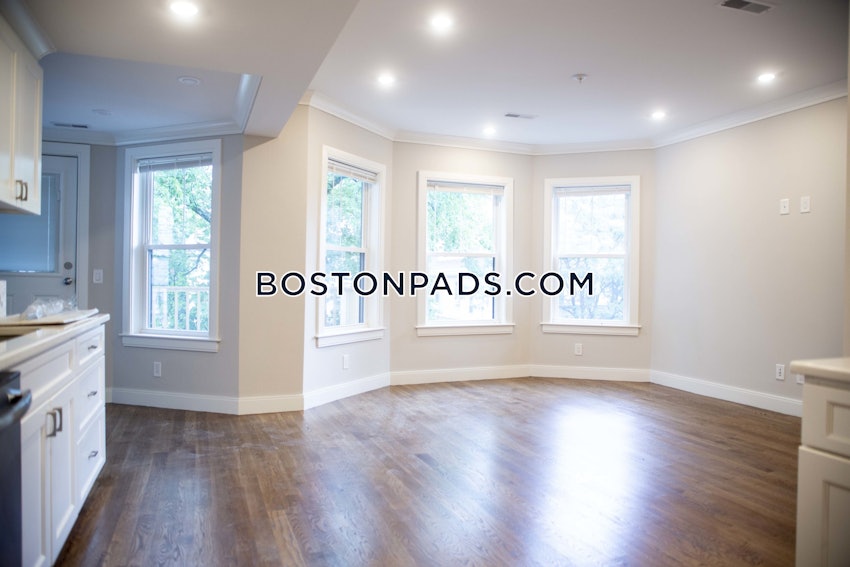 BOSTON - ALLSTON - 4 Beds, 2 Baths - Image 4