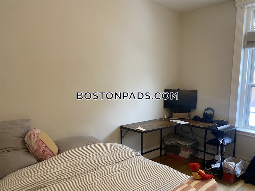 Boston - $5,200+ /month